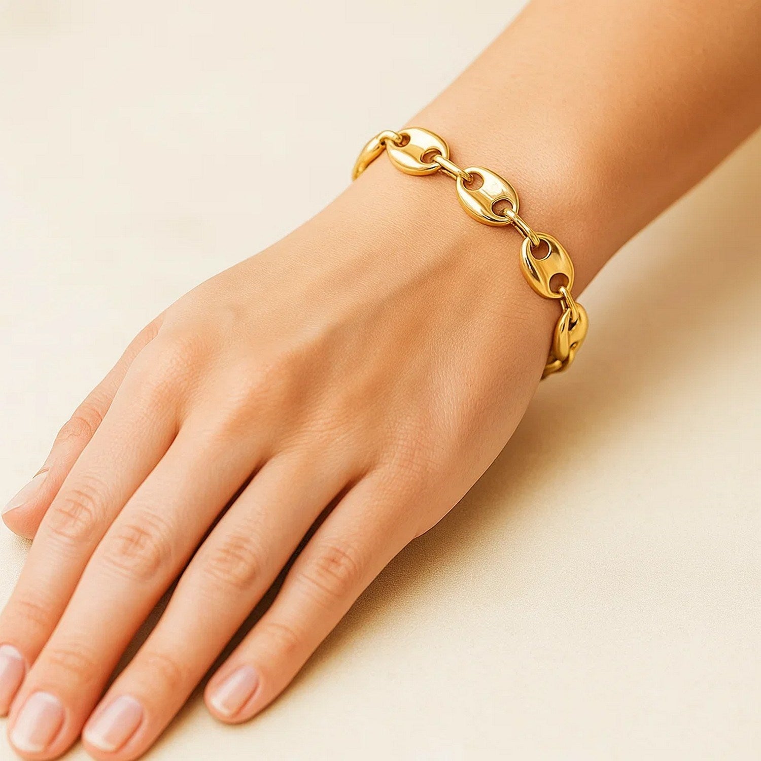 High Polish Lite Puffed Mariner Link in 14KT Yellow Gold