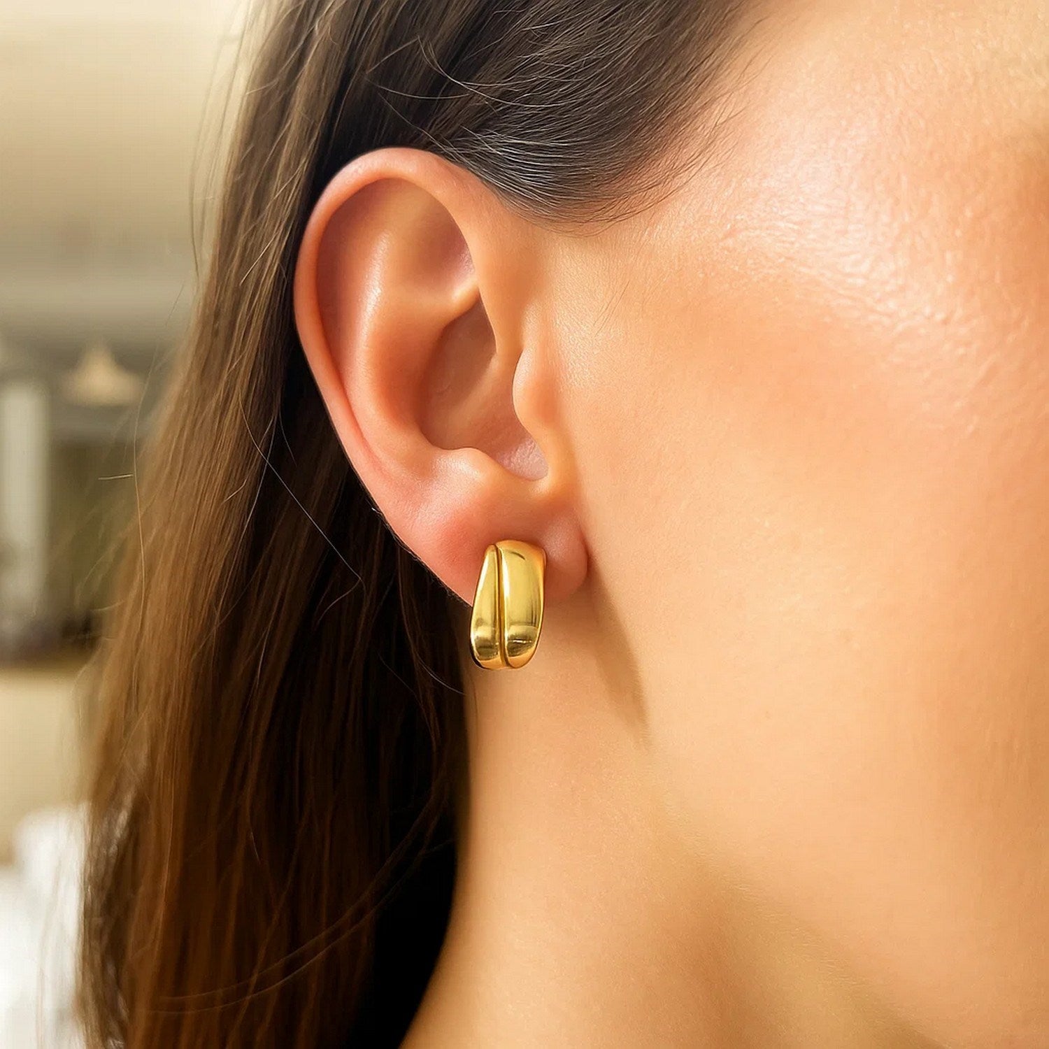 Puffed Up Split Hoop in 14K Yellow Gold