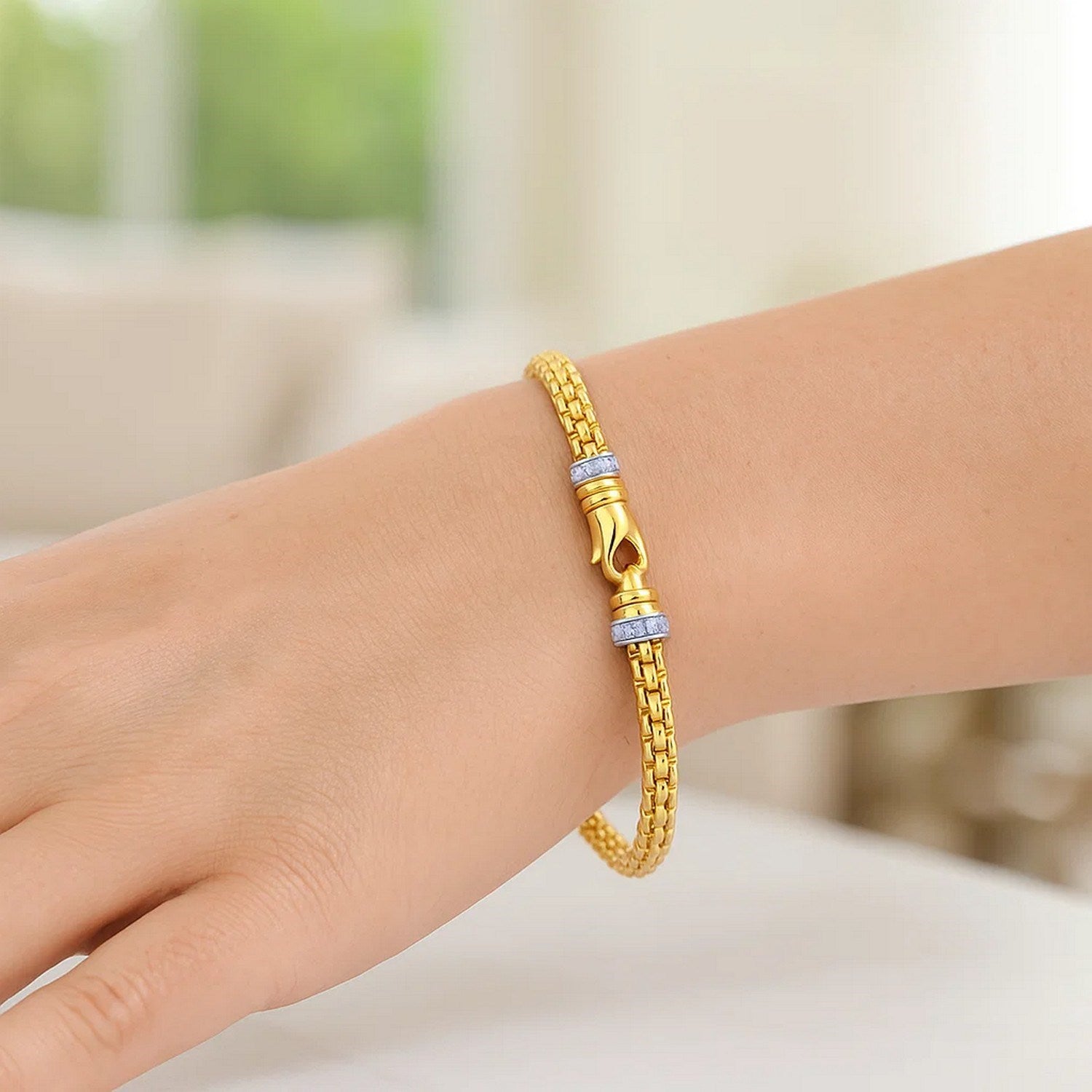 Venetian Link Diamond Accented Clasp in 14KT Yellow Gold
