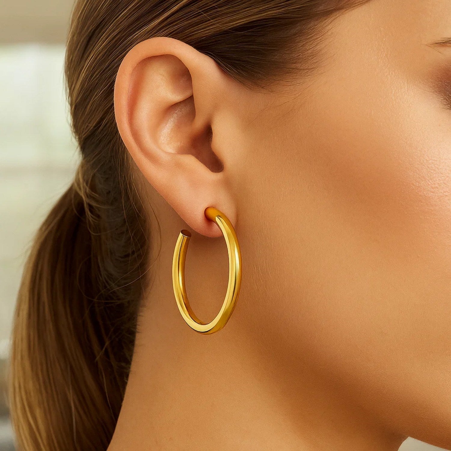 Polished Hoop in 14K Yellow Gold