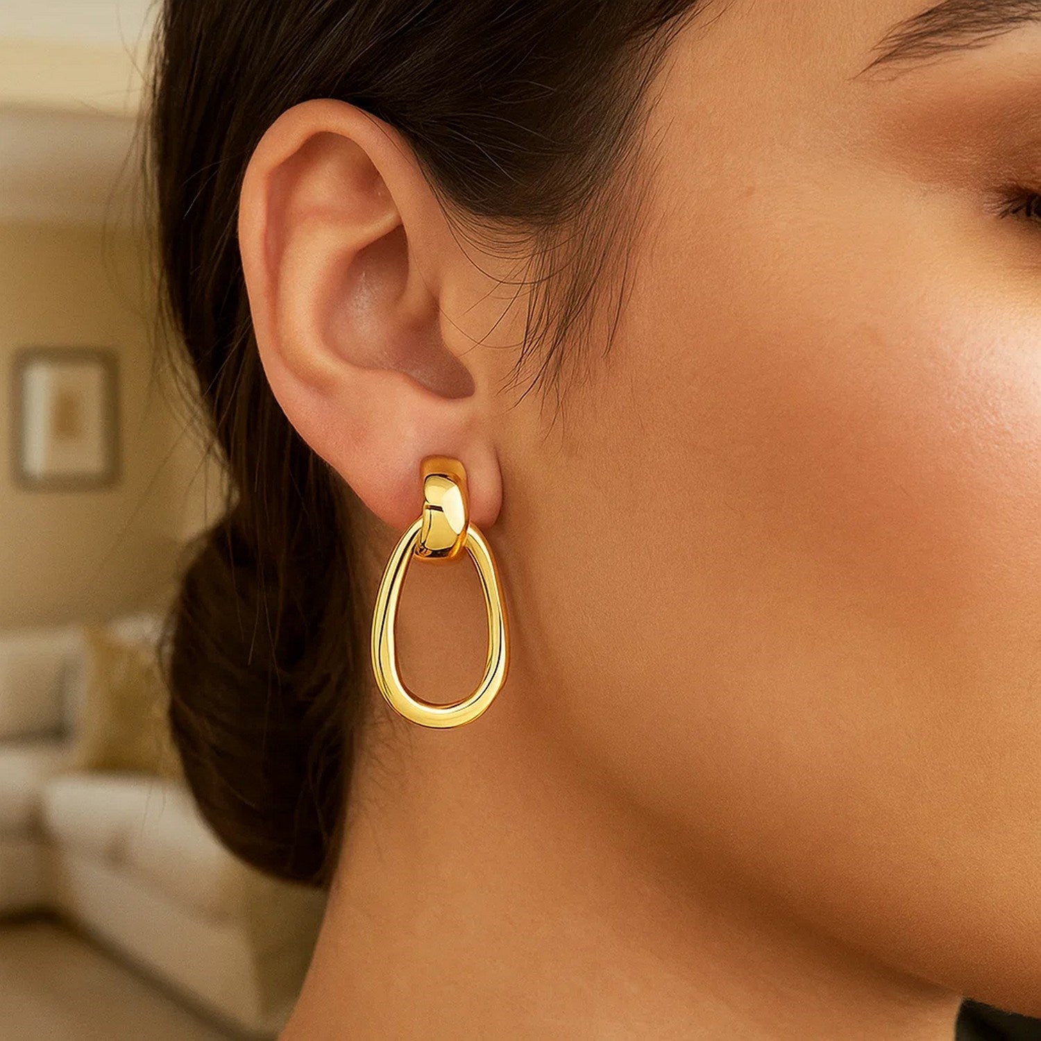 Interlocking Drop Hoop in 14K Yellow Gold