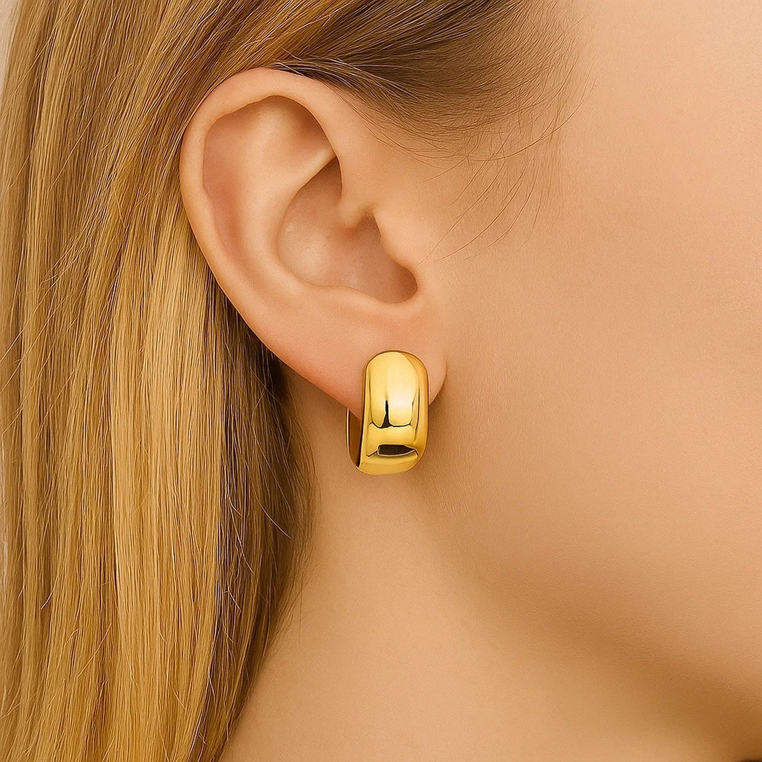 Wide Huggie Hoop in 14K Yellow Gold