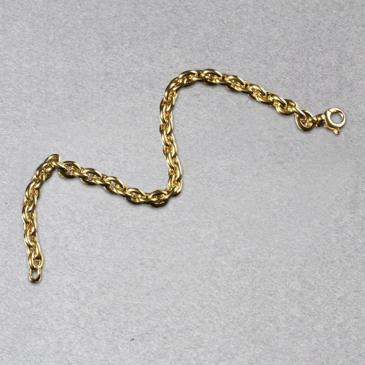 Polished Oval Link in 14KT Yellow Gold