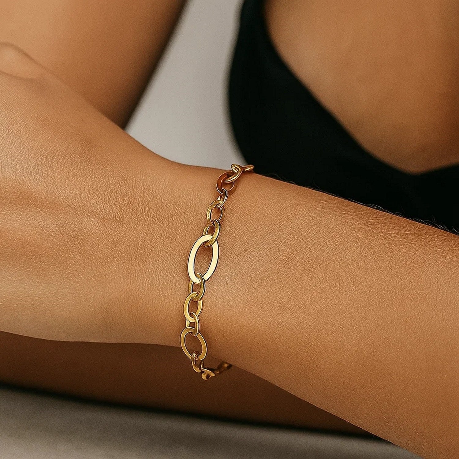 Large Flat Oval Link in 14KT Yellow Gold