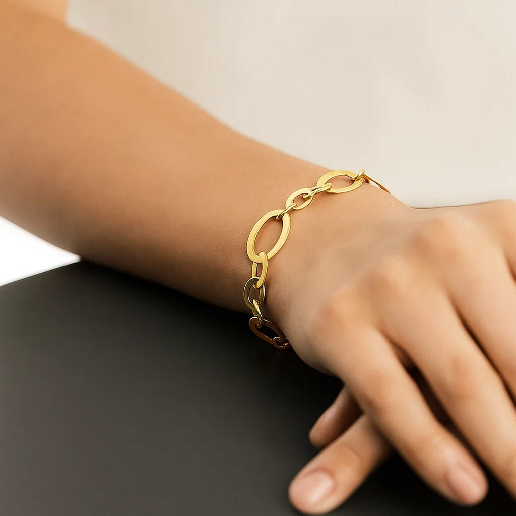 Large Flat Oval Link in 14KT Yellow Gold