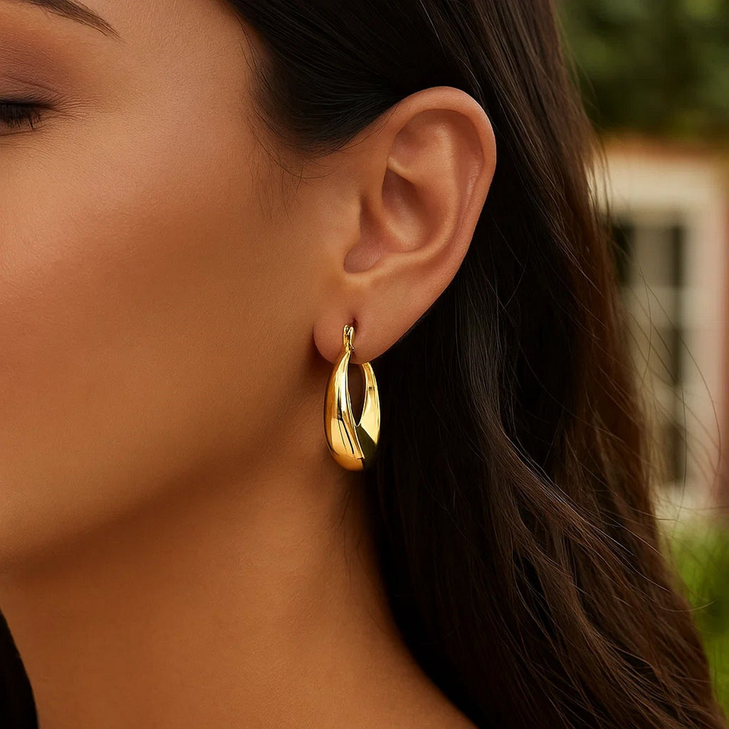 Polished Puffed Hoop in 14K Yellow Gold