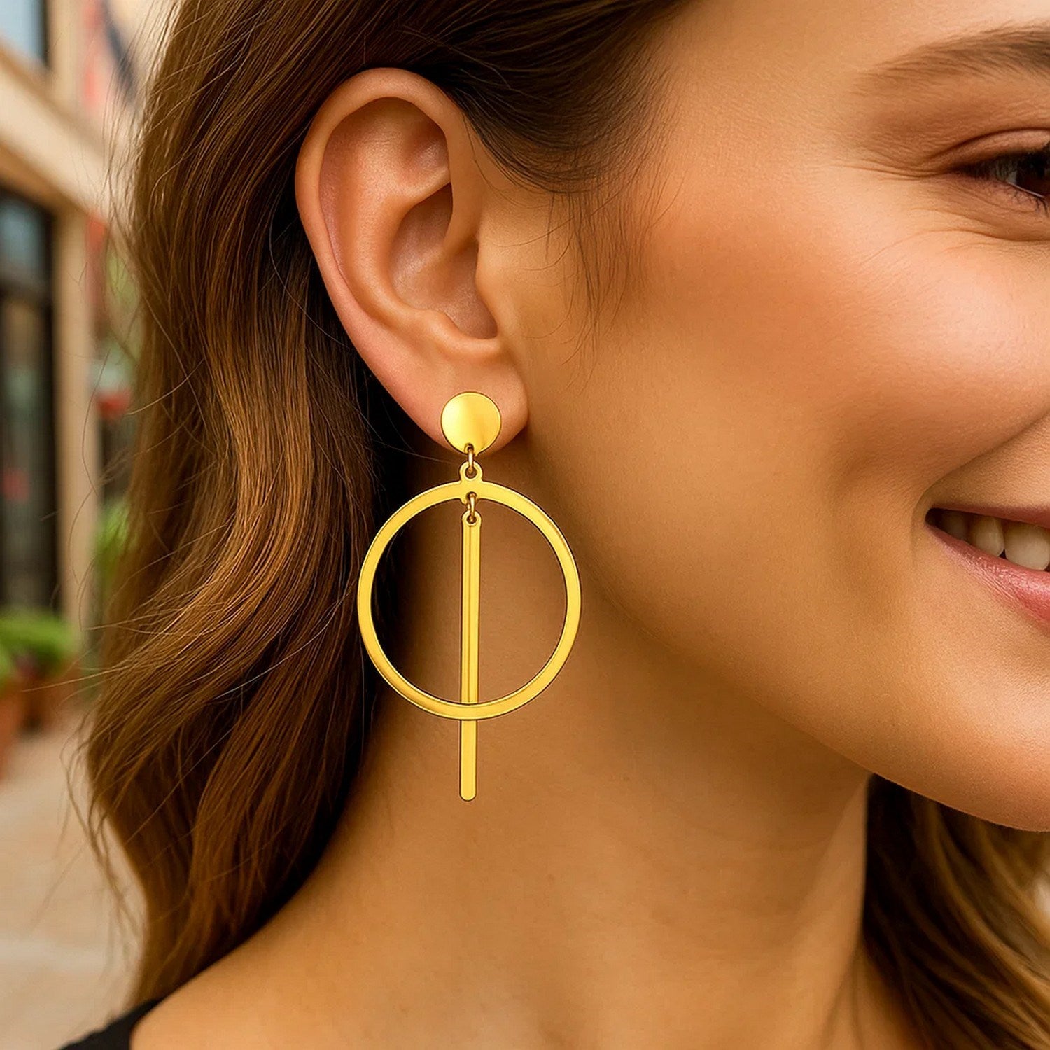 Polished Circle and Bar in 14K Yellow Gold