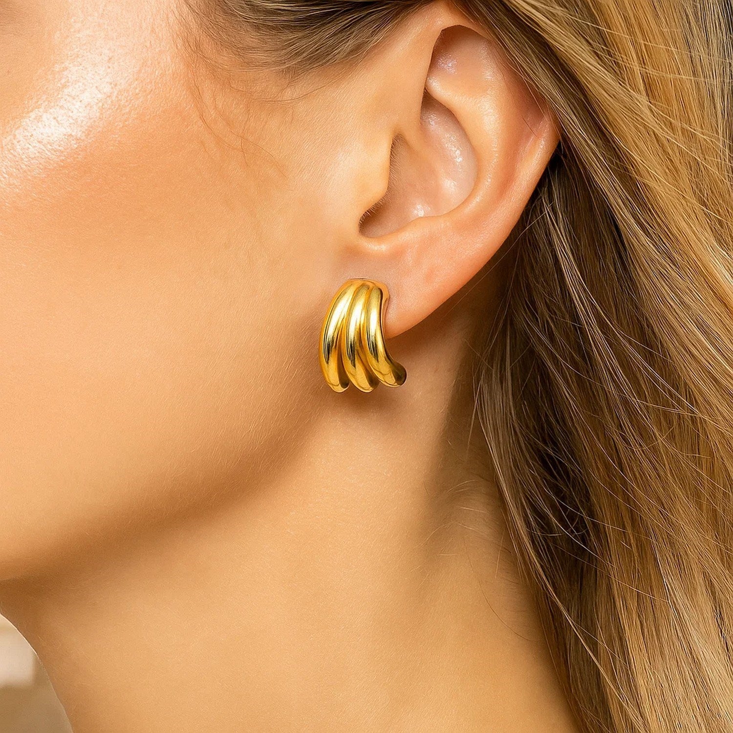 Triple Row Splayed Hoop in 14K Yellow Gold