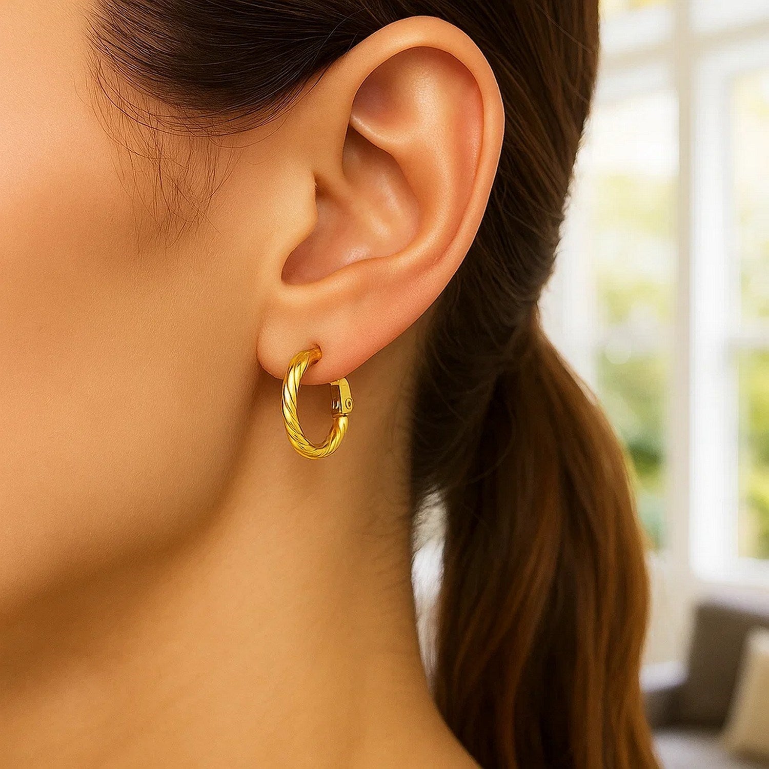 Petite Twisted Round Hoop in 14K Yellow Gold