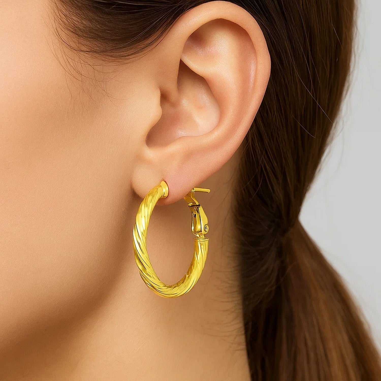 Petite Twisted Round Hoop in 14K Yellow Gold
