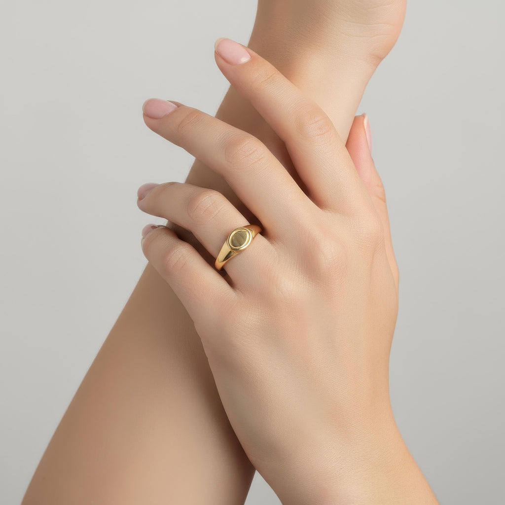 Engravable Mini Oval Signet Ring — MOD1