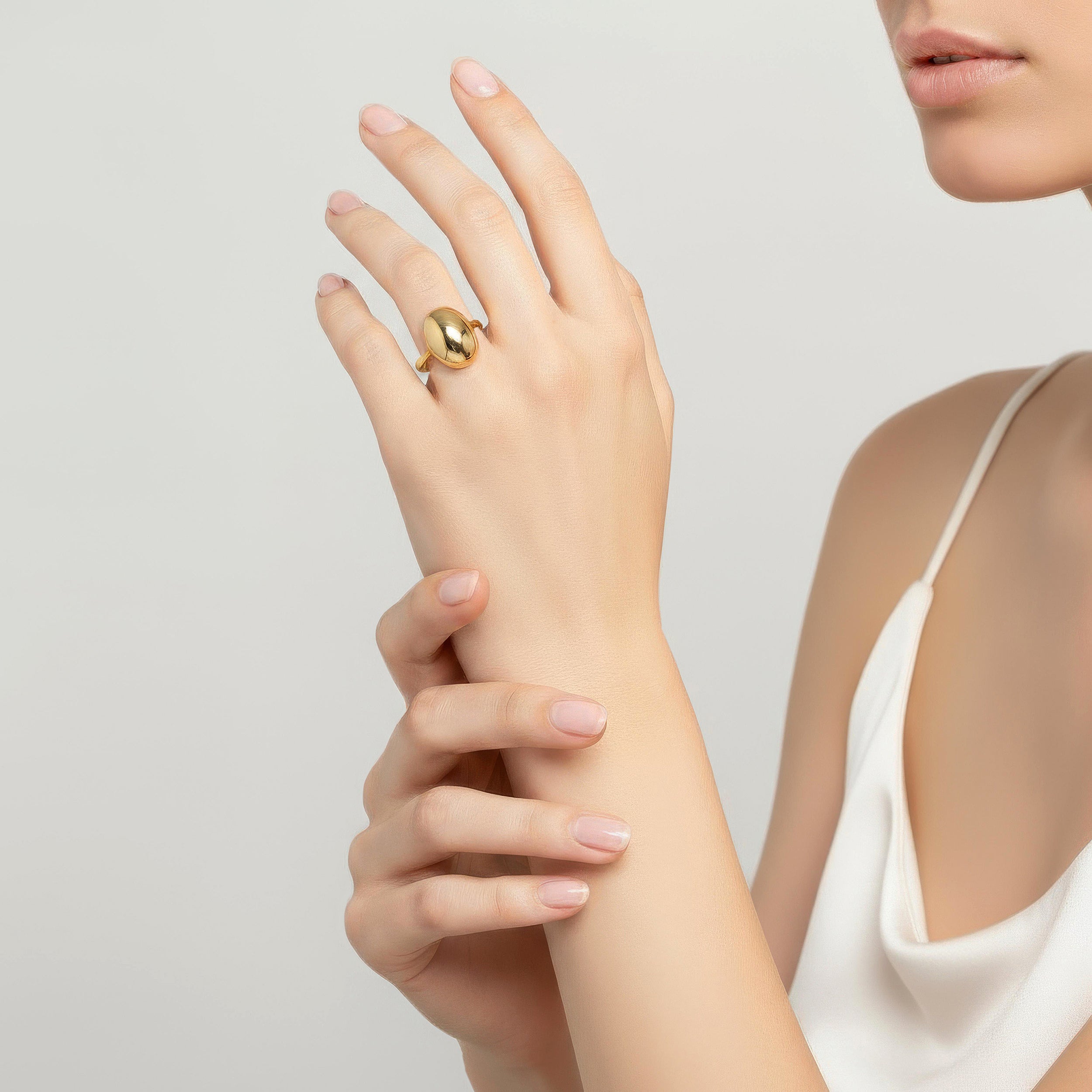 Puffy Oval Ring — MOD1