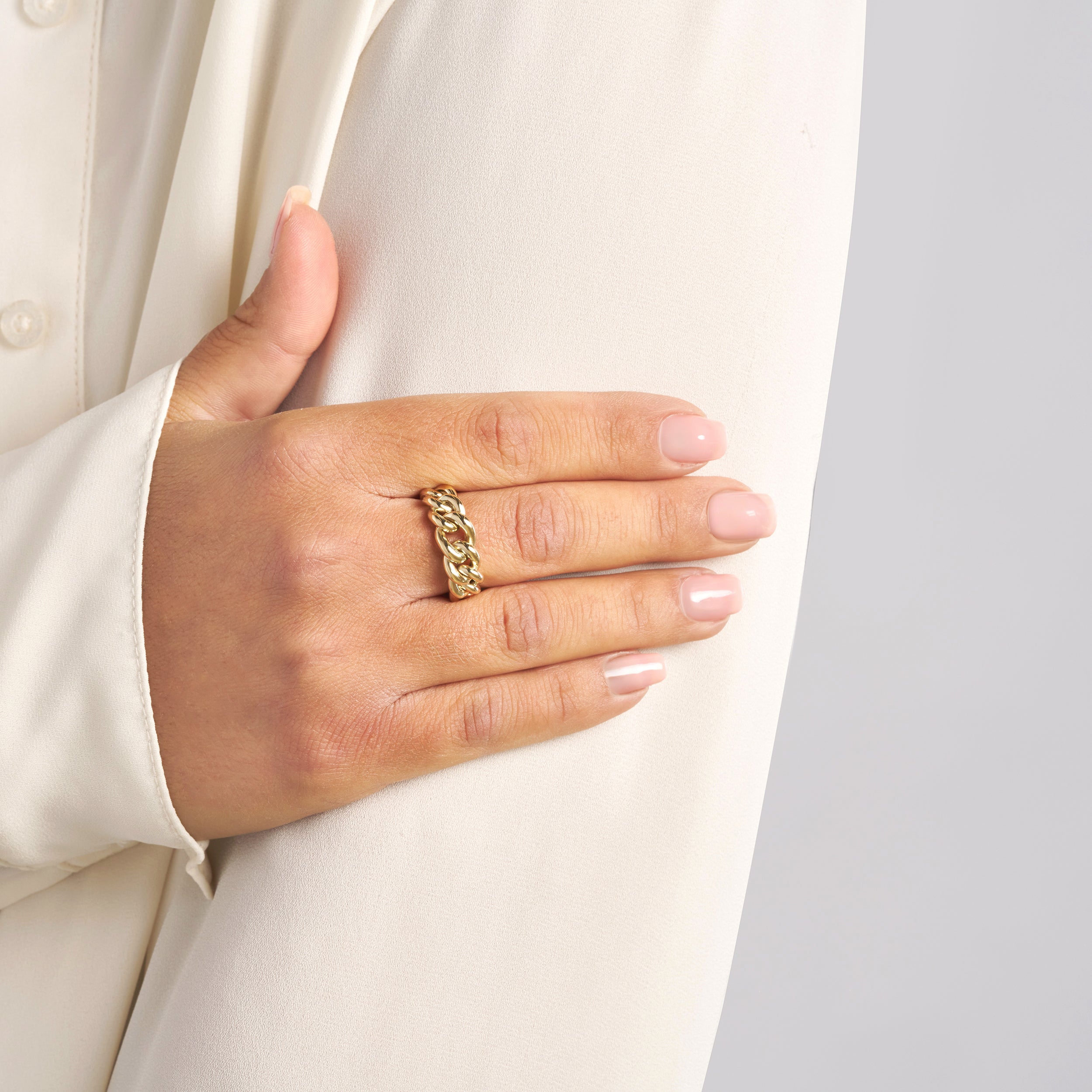 Large Graduated Curb Link Ring — MOD1