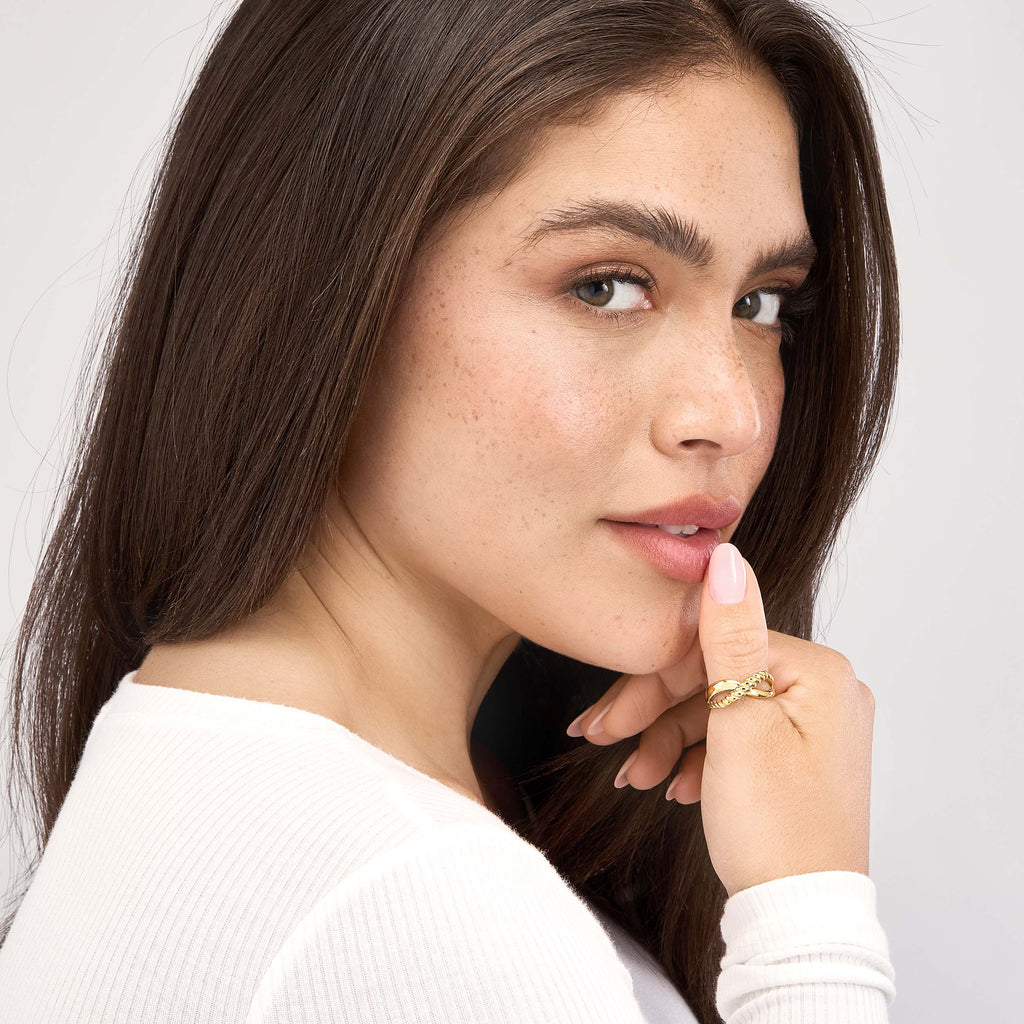 Ribbed Crossover Ring — MOD1