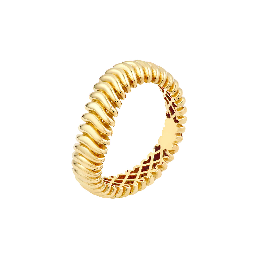 Wavy Ribbed Ring — ALT1