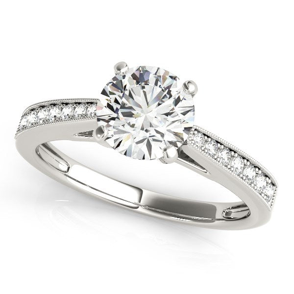 Antique Style Graduagted Diamond Engagement Ring (1 1/8 cttw)